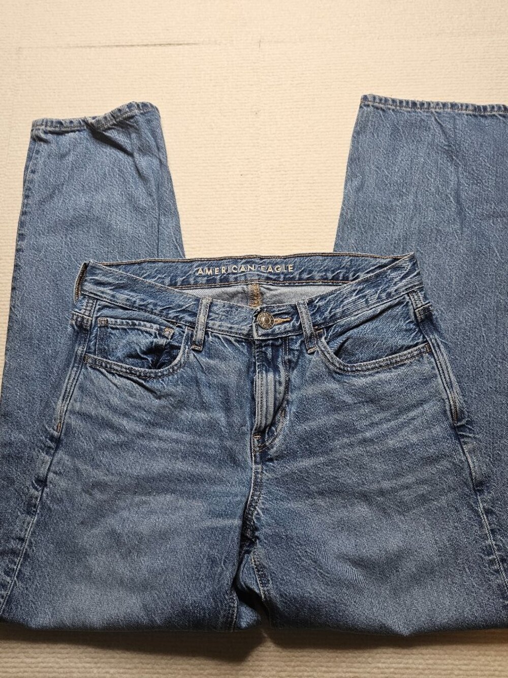 American Eagle Outfitters 90s Straight Jeans - size 2 Short